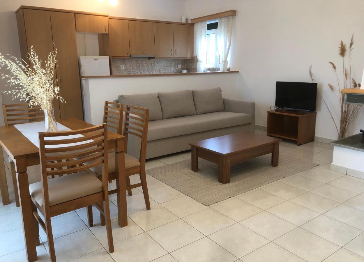 Politia Villas 卡利斯托斯 外观 照片